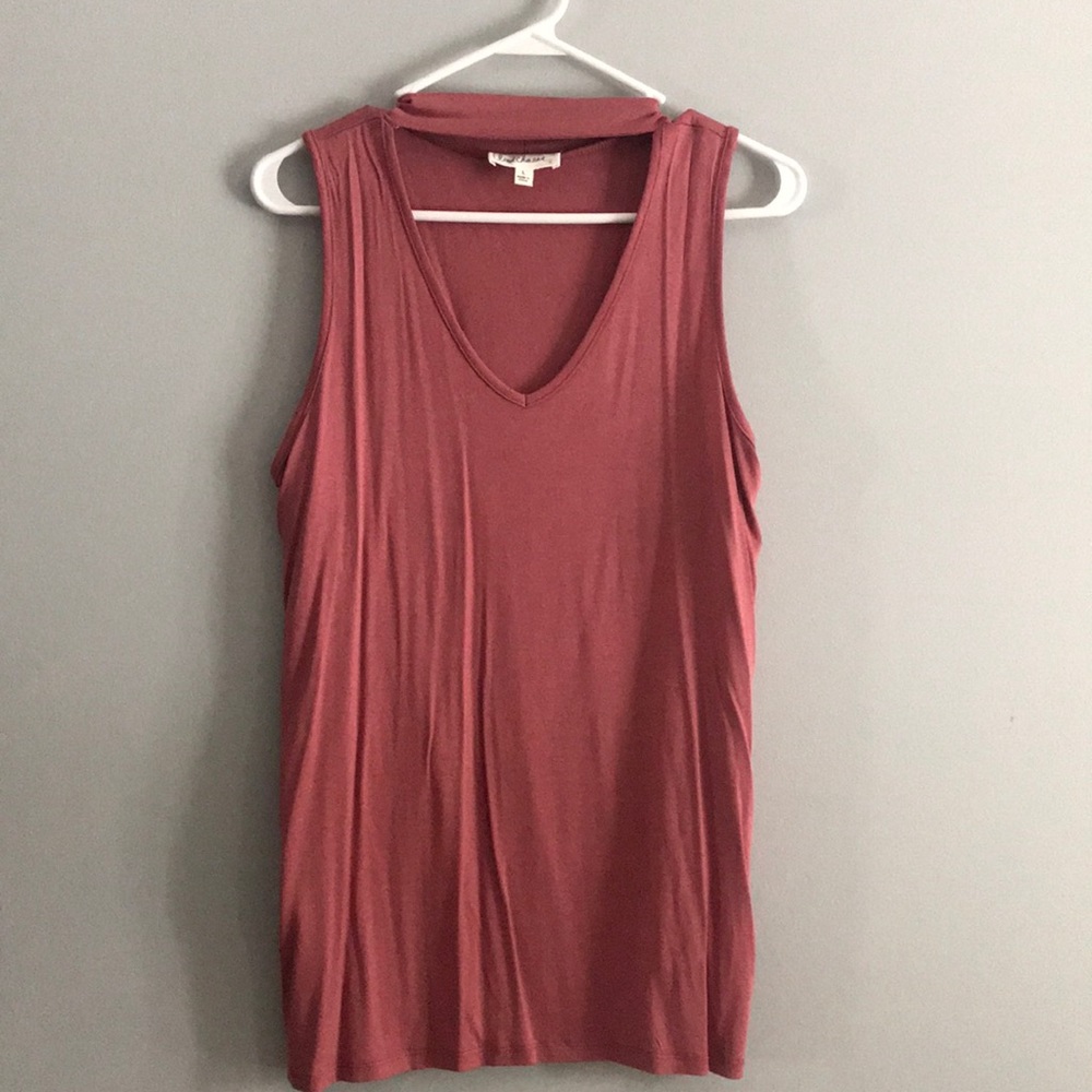 Sleeveless blouse